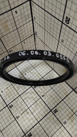 Уплотнитель 06.06.03.055А Т-400 фото 1