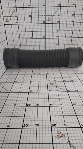 Патрубок 32.11.127 (выход с возд. фильтра к ДВС) фото 1