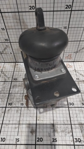 Кран тормозной 2-х секц. 100-3514008 фото 1